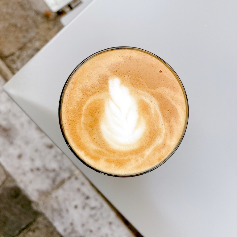 café de spécialité, macchiato, cappuccino à Bourges. Torréfacteur d'exception en direct. idéal pour vos petits-déjeuners et brunch. 